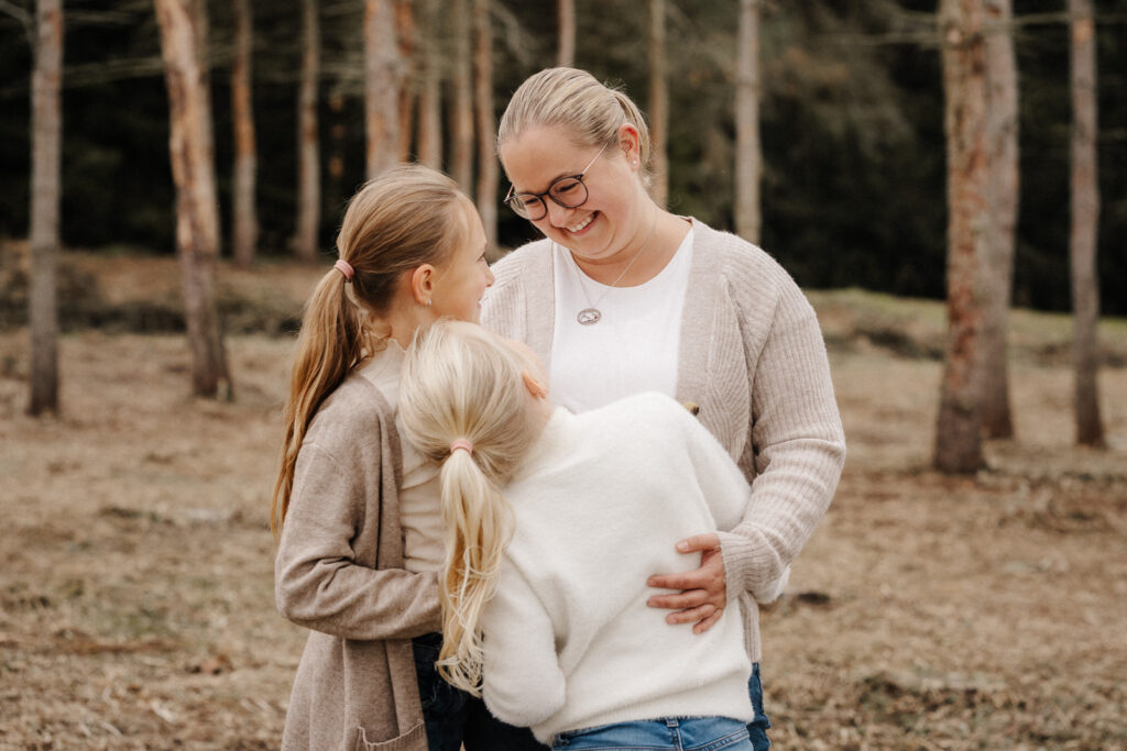 Familienshooting. Outdoorshooting. Familienbilder. Familienfotografie. Fotograf Heilbronn. Fotograf Hohenlohe. Fotograf Öhringen.