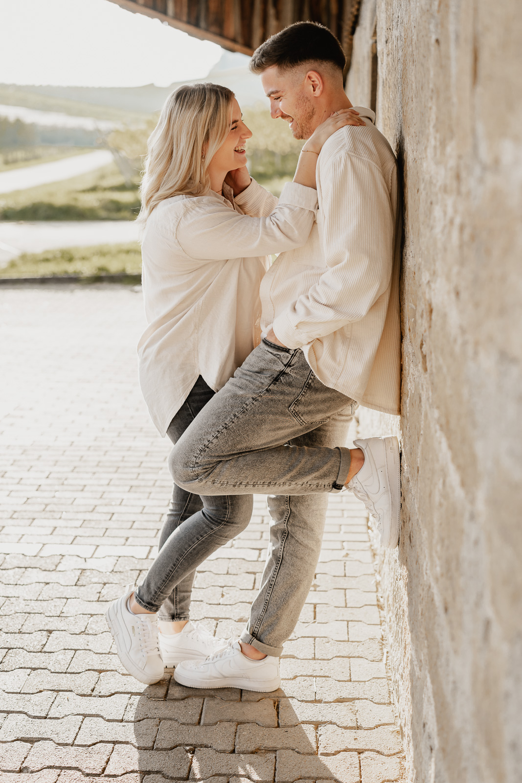 Paarshooting, Paarfotografie, Abendsonne, Fotograf Heilbronn, Paarfotograf, Outdoorshooting