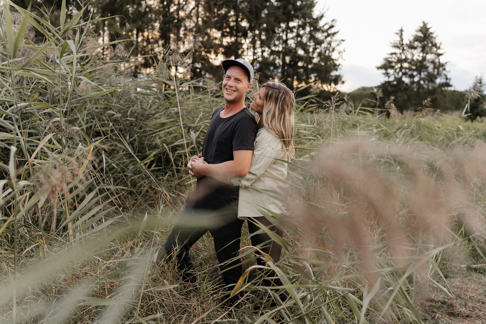 Paarfotografie, Paarshooting, Kuss, Fotograf Heilbronn, Fotograf Hohenlohe, Outdoorshooting