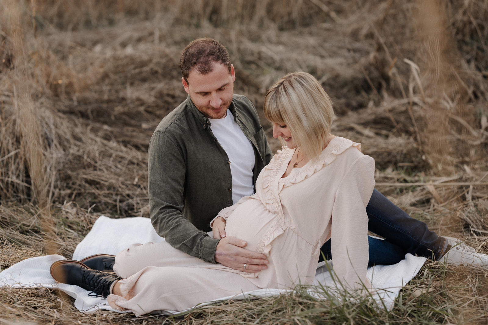 Fotograf Heilbronn. Babybauchfotografie. Schwangerschaftsfotos. Outdoorshooting.